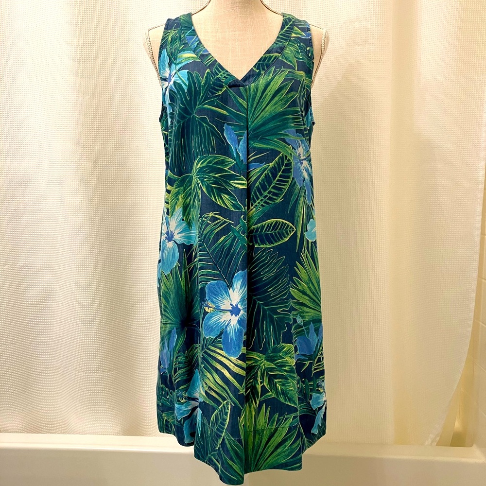 Tommy Bahama sleeveless floral print dress w/ pockets! NWOT, size Small (“S/P”)